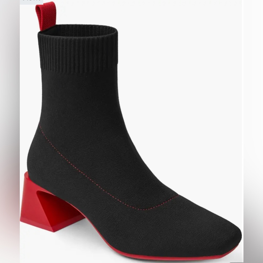 Vivaia Regina Pro Bootie size 40.5